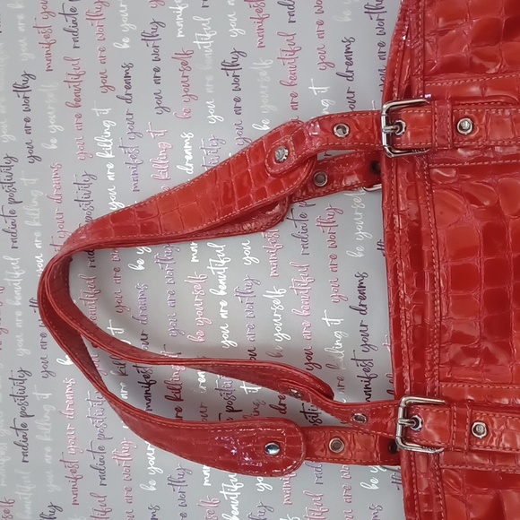 MCM Red Patent Crocodile Pattern Bag GUC - Picture 3 of 12